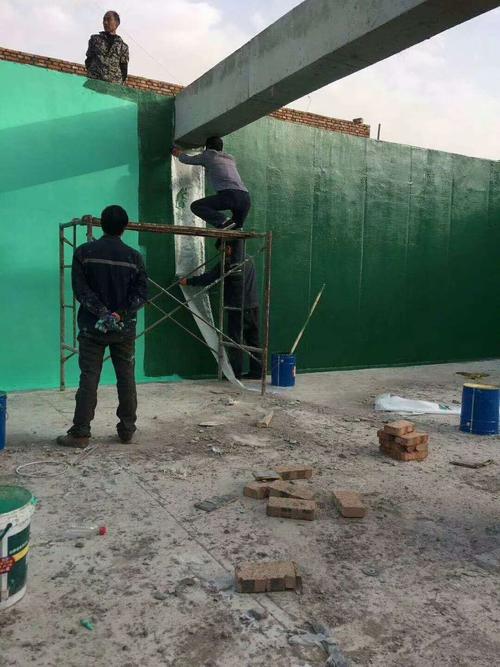 钦州针对老旧车间地面普遍存在的起砂、裂缝问题